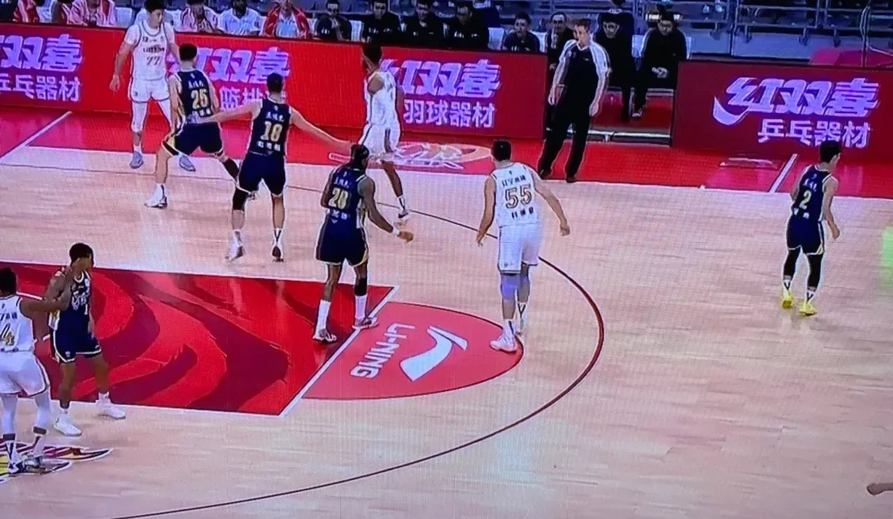 湖人得天独厚，巴伦西亚球大胜马拉加的简单介绍