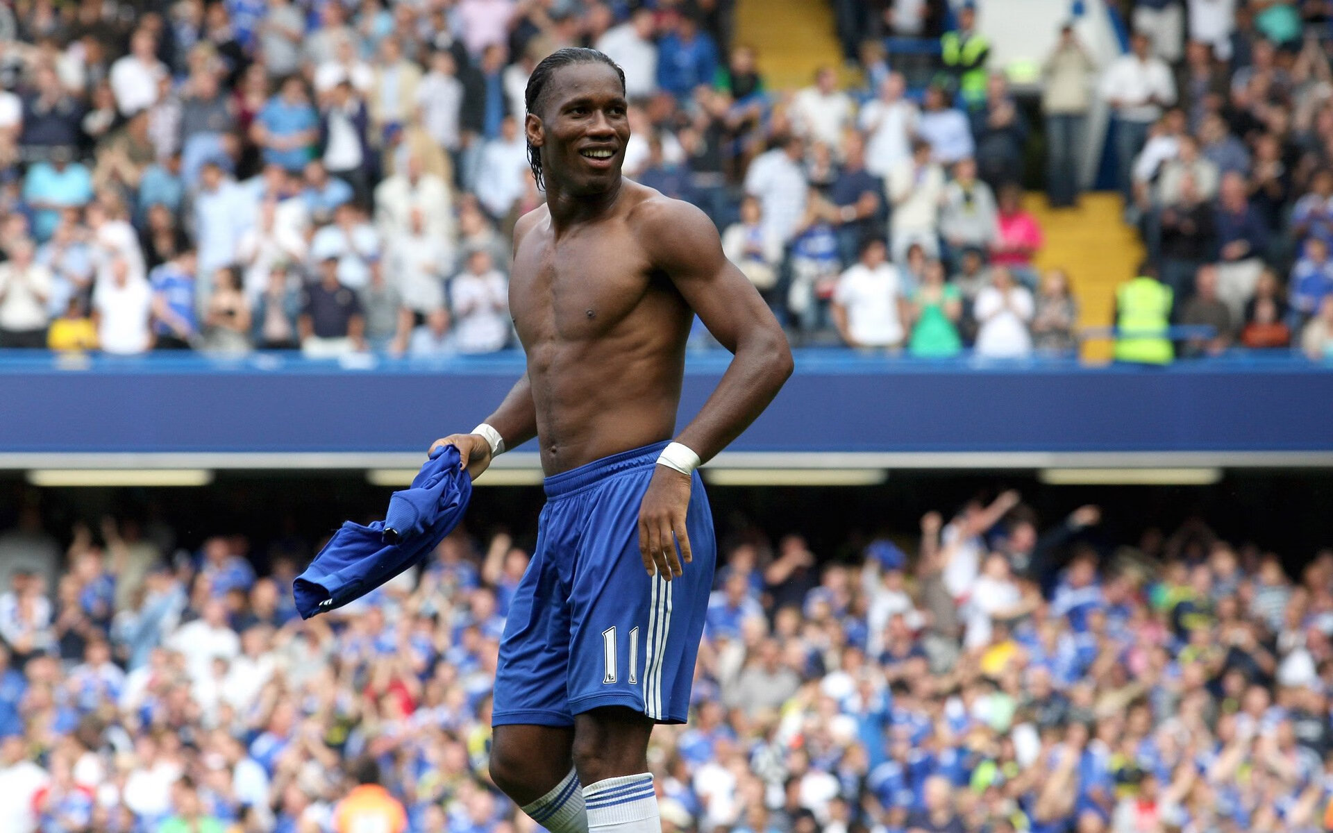 大奖赛战况：AC米兰防线稳固，利物浦进攻受阻，布伦森成最佳